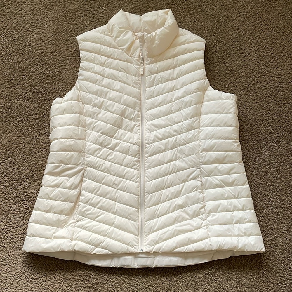 Old Navy Puffer Vest